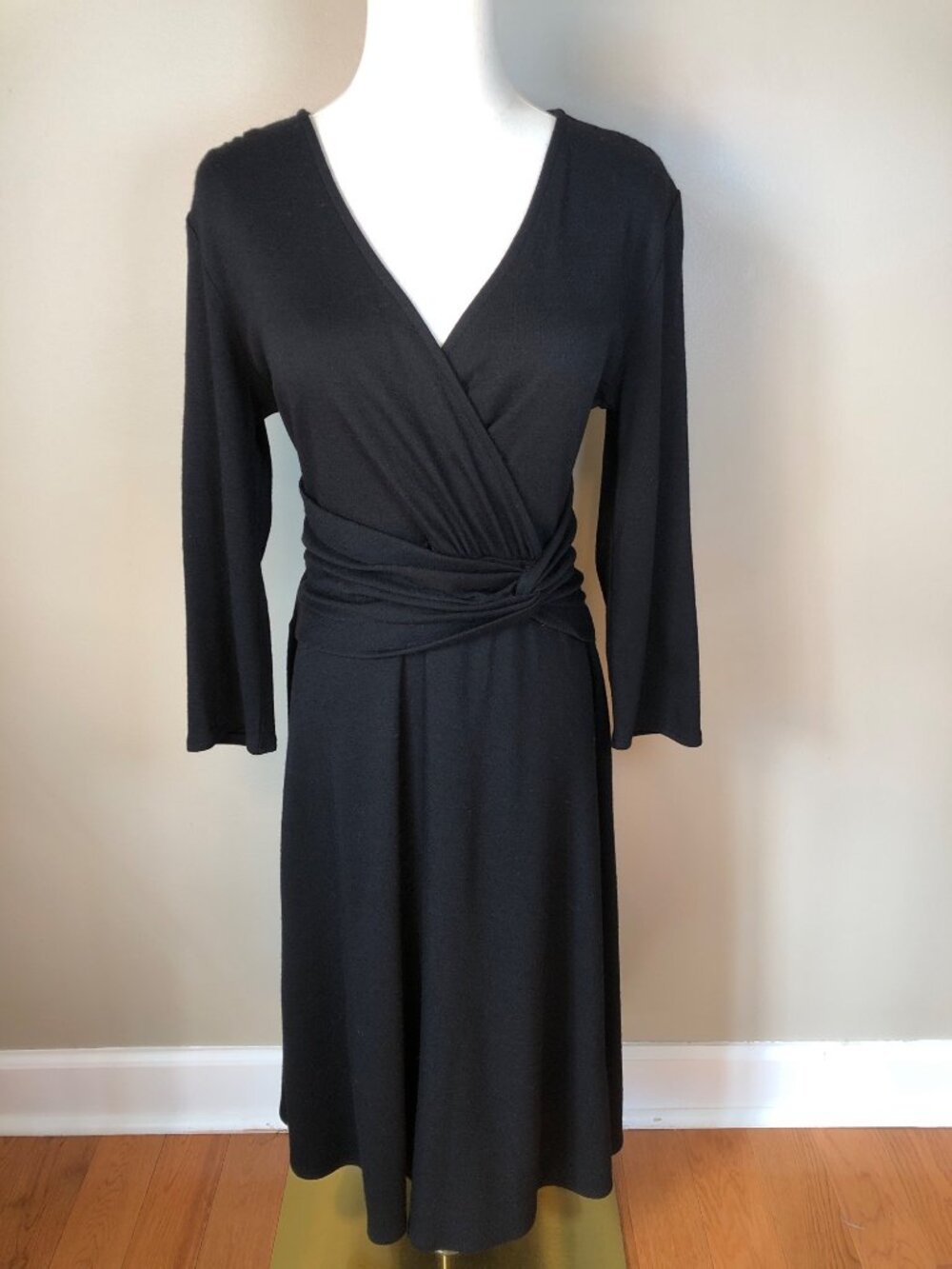 Garnet Hill Black Wool Jersey Faux Wrap Dress V-Neck Sz M Midi Luxury Minimalist